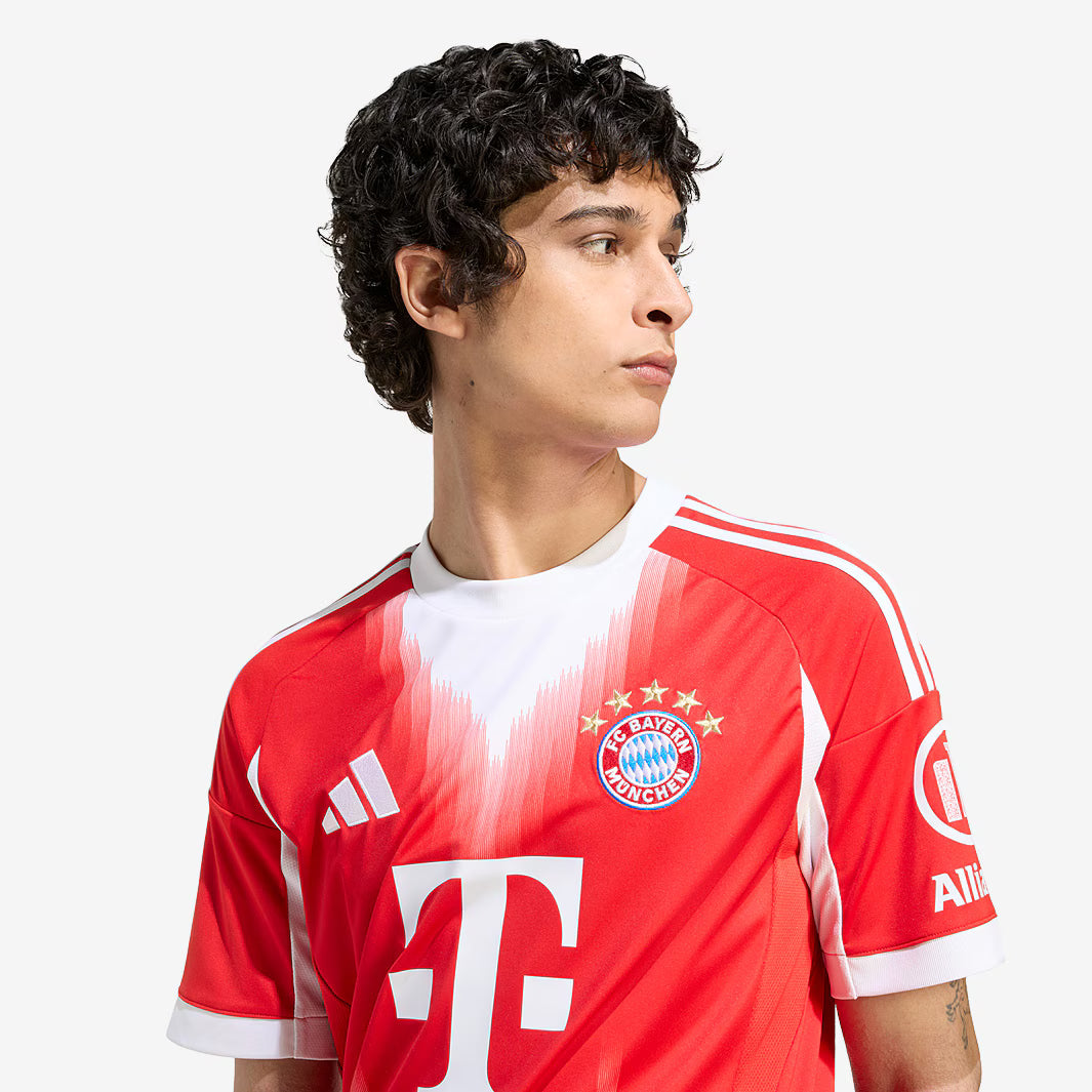 Camisa Adidas Bayern de Munique 25/26 Home