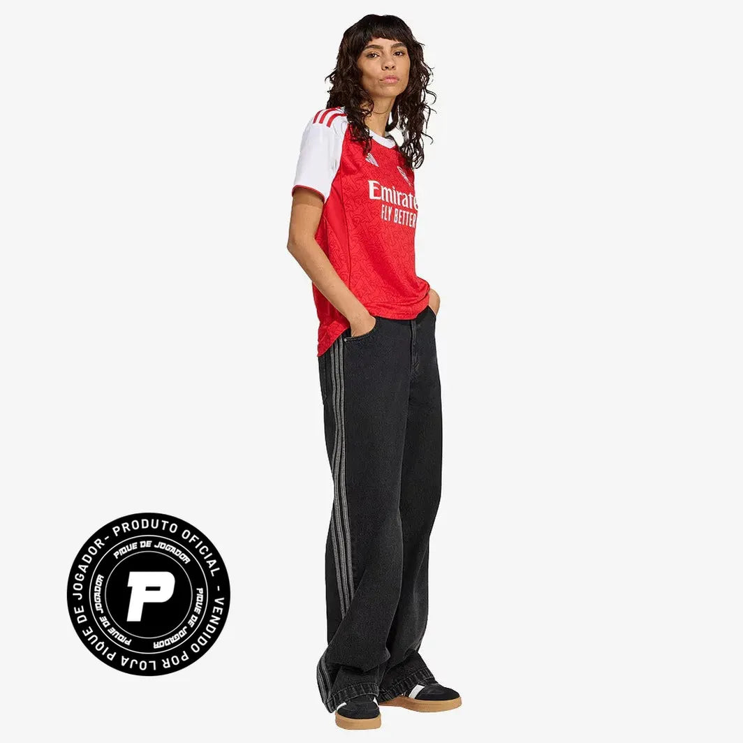 Camisa Feminina adidas Arsenal 2024/25 I, Camisas de Futebol, PIQUE DE JOGADOR, FICHA TÉCNICA Composição: 100% PoliésterGênero: FemininoIndicada para: Jogo/CasualGênero: MasculinoEscudo: EmborrachadoOrigem: ImportadoManga: Curta-PIQUE DE JOGADOR