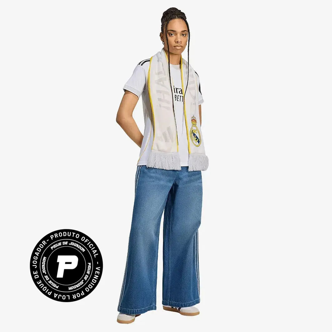 Camisa Feminina adidas Real Madrid 2025/26 I, Camisas de Futebol, PIQUE DE JOGADOR, FICHA TÉCNICA Composição: 100% PoliésterGênero: FemininoIndicada para: Jogo/CasualGênero: MasculinoEscudo: EmborrachadoOrigem: ImportadoManga: Curta-PIQUE DE JOGADOR