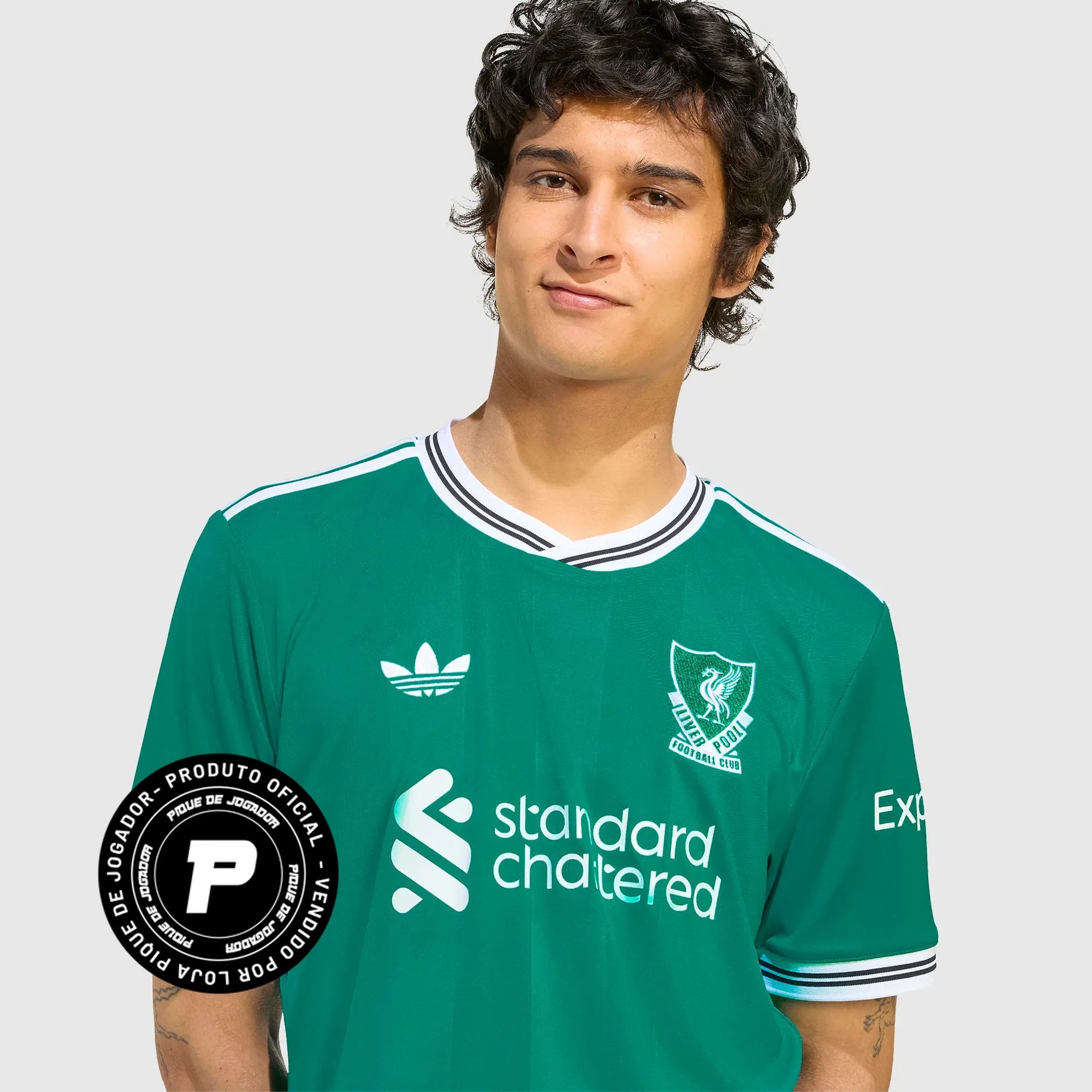 Camisa Adidas Liverpool 25/26 Third, Camisa Futebol, Adidas, Ficha do Produto TecnologiaAeroReady: Sistema que controla o excesso de umidade do corpo, garantindo a rápida secagem do suor durante os exercícios. Composição: 100% PoliésterMarca: AdidasIndicada para: Jogo/CasualGênero: MasculinoEscudo: BordadoOrigem: ImportadoManga: Curta-PIQUE DE JOGADOR