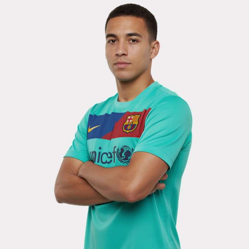 Camisa Retrô Barcelona 2010/11 Away