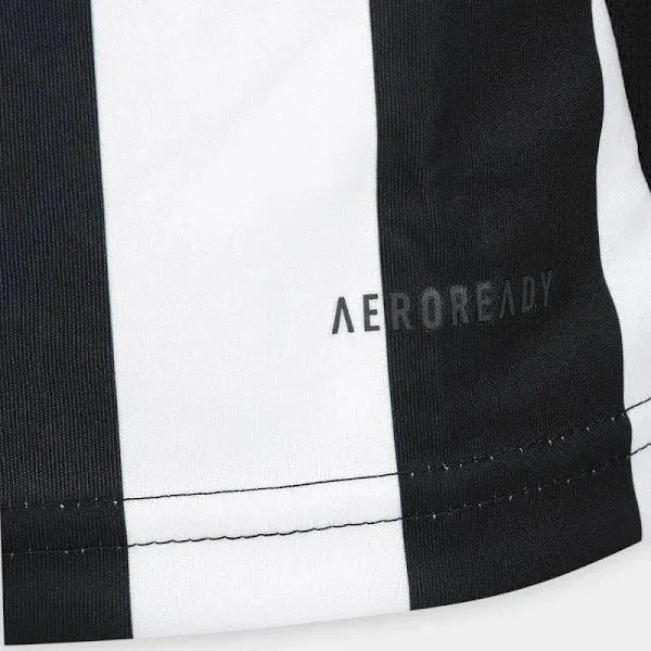 Camisa Adidas Atlético Mineiro 25/26 Home (PRONTA ENTREGA), Camisa Futebol, Adidas, Ficha do Produto TecnologiaAeroReady: Sistema que controla o excesso de umidade do corpo, garantindo a rápida secagem do suor durante os exercícios. Composição: 100% PoliésterMarca: AdidasIndicada para: Jogo/CasualGênero: MasculinoEscudo: BordadoOrigem: ImportadoManga: Curta PERSONALIZAÇÃO COM QUALIDADE OFICIAL Durável Maleável Não perde a cor-PIQUE DE JOGADOR