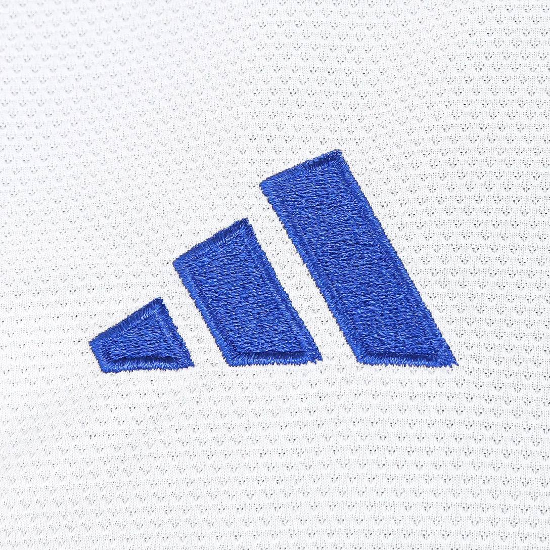 Camisa Adidas Cruzeiro 24/25 Away, Camisa Futebol, Adidas, Ficha do Produto TecnologiaAeroReady: Sistema que controla o excesso de umidade do corpo, garantindo a rápida secagem do suor durante os exercícios. Composição: 100% PoliésterMarca: AdidasIndicada para: Jogo/CasualGênero: MasculinoEscudo: EmborrachadoOrigem: ImportadoManga: Curta-PIQUE DE JOGADOR