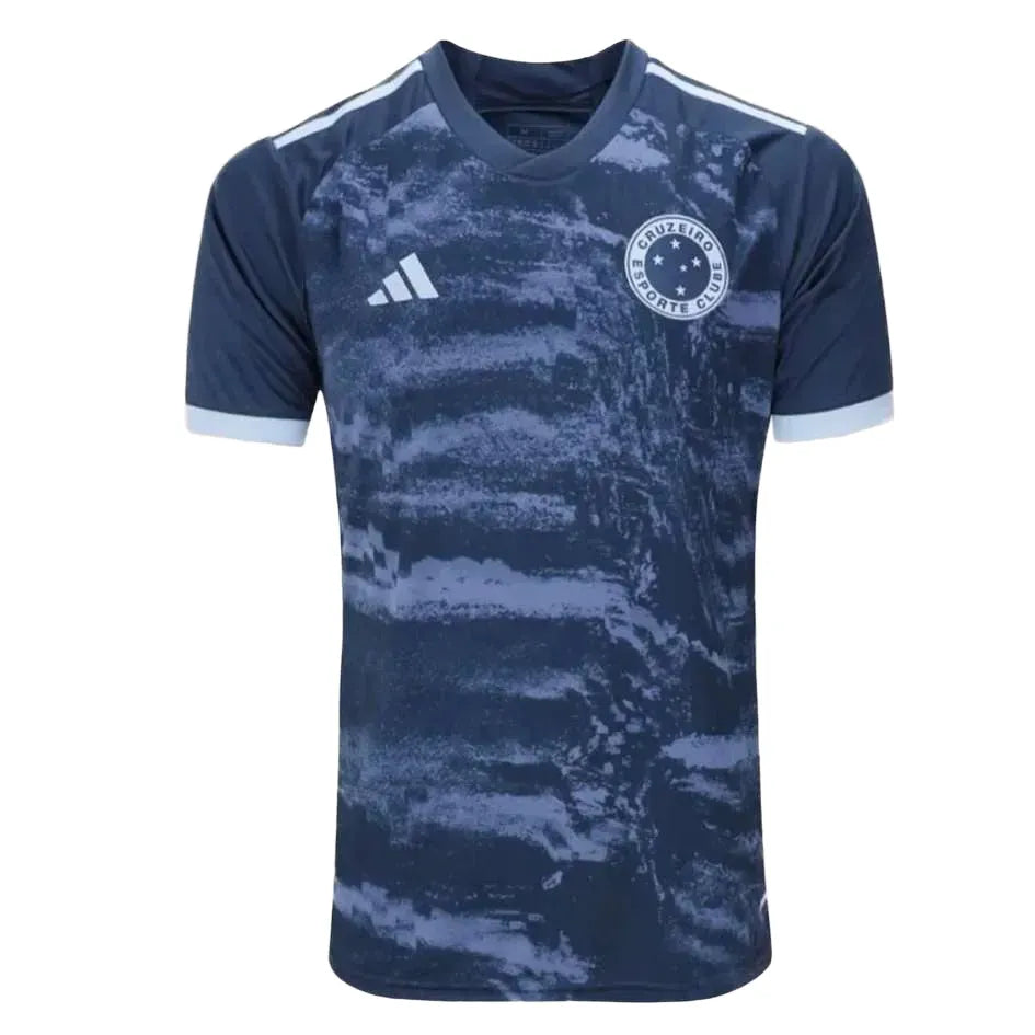 Camisa Adidas Cruzeiro 24/25 Third, Camisa Futebol, Adidas, Ficha do Produto TecnologiaAeroReady: Sistema que controla o excesso de umidade do corpo, garantindo a rápida secagem do suor durante os exercícios. Composição: 100% PoliésterMarca: AdidasIndicada para: Jogo/CasualGênero: MasculinoEscudo: EmborrachadoOrigem: ImportadoManga: Curta-PIQUE DE JOGADOR