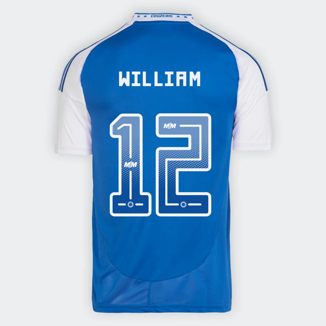Camisa Adidas Cruzeiro 25/26 Home #12 William, Camisa Futebol, Adidas, Ficha do Produto TecnologiaAeroReady: Sistema que controla o excesso de umidade do corpo, garantindo a rápida secagem do suor durante os exercícios. Composição: 100% PoliésterMarca: AdidasIndicada para: Jogo/CasualGênero: MasculinoEscudo: EmborrachadoOrigem: ImportadoManga: Curta-PIQUE DE JOGADOR