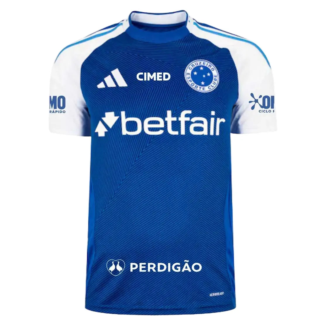 Camisa Adidas Cruzeiro 25/26 Home #25 L. Villalba, Camisa Futebol, Adidas, Ficha do Produto TecnologiaAeroReady: Sistema que controla o excesso de umidade do corpo, garantindo a rápida secagem do suor durante os exercícios. Composição: 100% PoliésterMarca: AdidasIndicada para: Jogo/CasualGênero: MasculinoEscudo: EmborrachadoOrigem: ImportadoManga: Curta-PIQUE DE JOGADOR