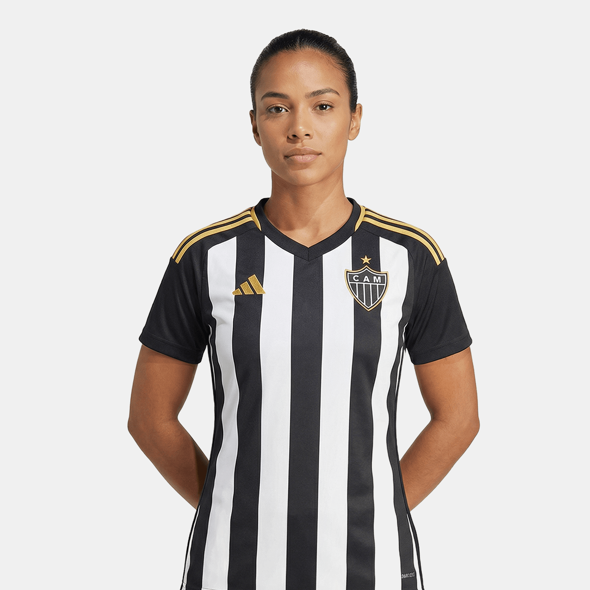 Camisa Adidas Feminina Atlético Mineiro 25/26 Home, Camisa Futebol, Adidas, Ficha do Produto TecnologiaAeroReady: Sistema que controla o excesso de umidade do corpo, garantindo a rápida secagem do suor durante os exercícios. Composição: 100% PoliésterMarca: AdidasIndicada para: Jogo/CasualGênero: MasculinoEscudo: BordadoOrigem: ImportadoManga: Curta PERSONALIZAÇÃO COM QUALIDADE OFICIAL Durável Maleável Não perde a cor-PIQUE DE JOGADOR