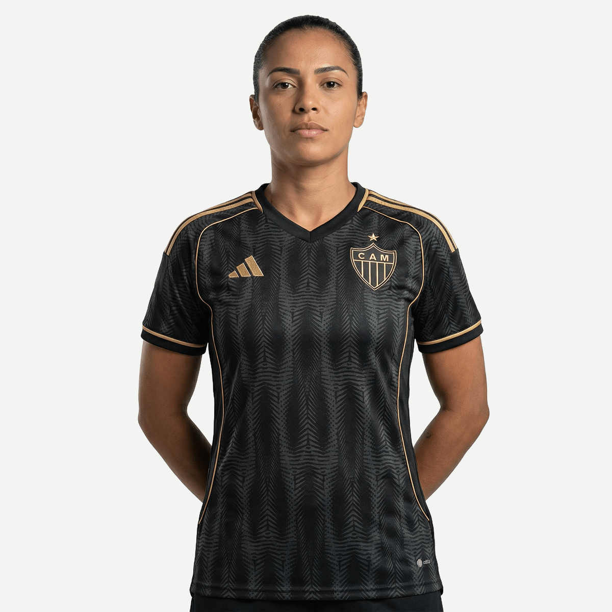 Camisa Adidas Feminina Atlético Mineiro 25/26 Third, Camisa Futebol, Adidas, Ficha do Produto TecnologiaAeroReady: Sistema que controla o excesso de umidade do corpo, garantindo a rápida secagem do suor durante os exercícios. Composição: 100% PoliésterMarca: AdidasIndicada para: Jogo/CasualGênero: MasculinoEscudo: BordadoOrigem: ImportadoManga: Curta PERSONALIZAÇÃO COM QUALIDADE OFICIAL Durável Maleável Não perde a cor-PIQUE DE JOGADOR