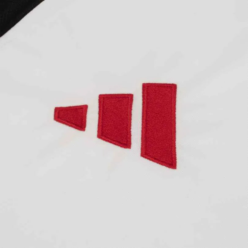 Camisa Adidas Flamengo 25/26 Away Campeão Libertadores 2025, Camisa Futebol, Adidas, Ficha do Produto TecnologiaAeroReady: Sistema que controla o excesso de umidade do corpo, garantindo a rápida secagem do suor durante os exercícios. Composição: 100% PoliésterMarca: AdidasIndicada para: Jogo/CasualGênero: MasculinoEscudo: BordadoOrigem: ImportadoManga: Curta-PIQUE DE JOGADOR