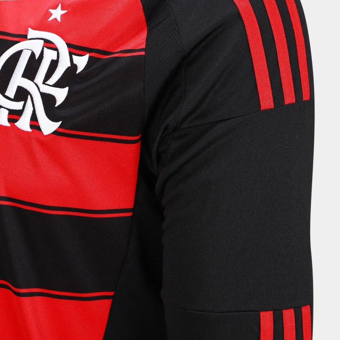 Camisa Adidas Flamengo 25/26 Home Manga Longa, Camisa Futebol, Adidas, Ficha do Produto TecnologiaAeroReady: Sistema que controla o excesso de umidade do corpo, garantindo a rápida secagem do suor durante os exercícios. Composição: 100% PoliésterMarca: AdidasIndicada para: Jogo/CasualGênero: MasculinoEscudo: BordadoOrigem: ImportadoManga: Curta-PIQUE DE JOGADOR
