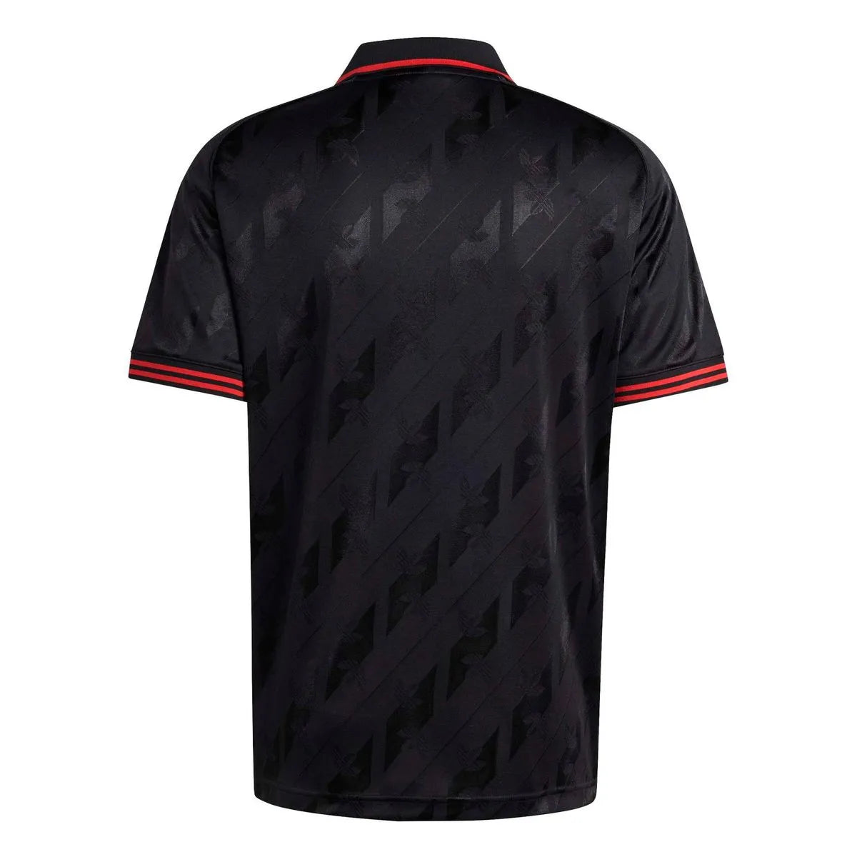 Camisa Adidas Flamengo Lifestyle 2025, Camisa Futebol, Adidas, Descrição Destaque-se na multidão com um ícone instantâneo. Esta camisa adidas exibe uma estilosa gola polo e tecido macio e brilhante para um visual marcante. Do icônico Trefoil, o escudo vintage do CR Flamengo mantém a nostalgia fluindo, enquanto os punhos canelados mantêm o ajuste perfeito. Uma alternativa elegante à sua camisa de jogo, esta camisa certamente vai se tornar sua peça favorita no guarda-roupa de futebol. Composição: 100% Poliést