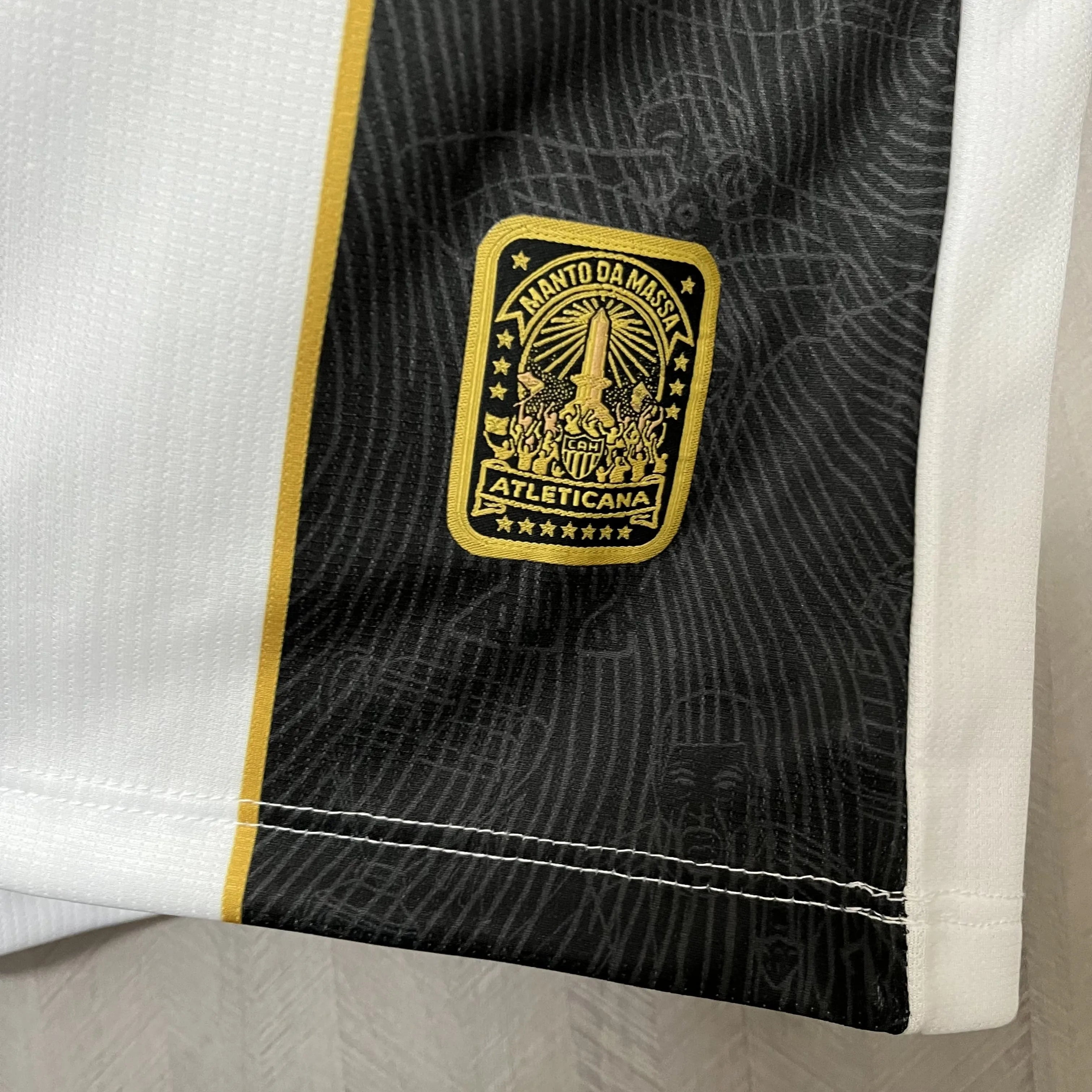 Camisa Atlético Mineiro 24/25 Manto da Massa, Camisa Futebol, Adidas, Ficha do Produto Composição: 100% PoliésterIndicada para: Jogo/CasualGênero: MasculinoEscudo: BordadoOrigem: ImportadoManga: Curta-PIQUE DE JOGADOR