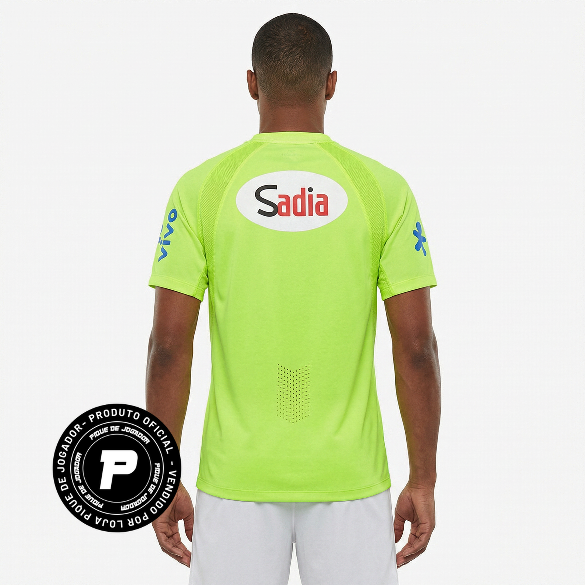 Camisa Brasil 2021/22 Treino Masculina, Kit Infantil Brasil Reserva 26/27 - Copa do Mundo, PIQUE DE JOGADOR, A Camisa Brasil 2021/22 Treino Masculina foi desenvolvida para oferecer conforto e desempenho durante atividades esportivas e treinos. Inspirada nas peças utilizadas pelos jogadores da Seleção Brasileira em sessões de preparação, o modelo combina estilo esportivo com funcionalidade. O design moderno traz elementos que representam a identidade da Seleção Brasileira, mantendo a conexão com as cores e s