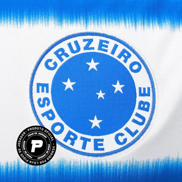 Camisa Feminina Adidas Cruzeiro 25/26 Away, Camisa Futebol, Adidas, Ficha do Produto TecnologiaAeroReady: Sistema que controla o excesso de umidade do corpo, garantindo a rápida secagem do suor durante os exercícios. Composição: 100% PoliésterMarca: AdidasIndicada para: Jogo/CasualGênero: MasculinoEscudo: EmborrachadoOrigem: ImportadoManga: Curta-PIQUE DE JOGADOR