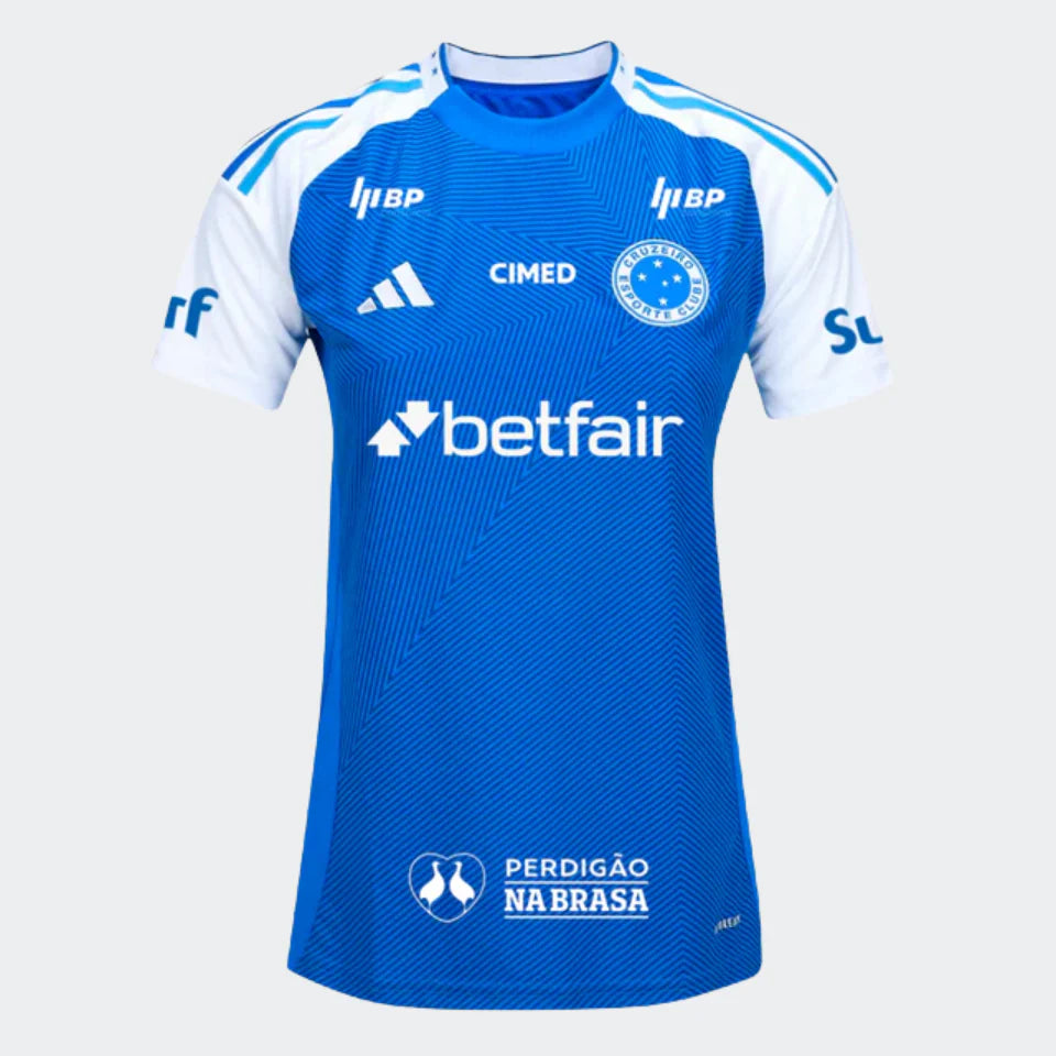 Camisa Feminina Adidas Cruzeiro 25/26 Home, Camisa Futebol, Adidas, Ficha do Produto TecnologiaAeroReady: Sistema que controla o excesso de umidade do corpo, garantindo a rápida secagem do suor durante os exercícios. Composição: 100% PoliésterMarca: AdidasIndicada para: Jogo/CasualGênero: MasculinoEscudo: EmborrachadoOrigem: ImportadoManga: Curta-PIQUE DE JOGADOR