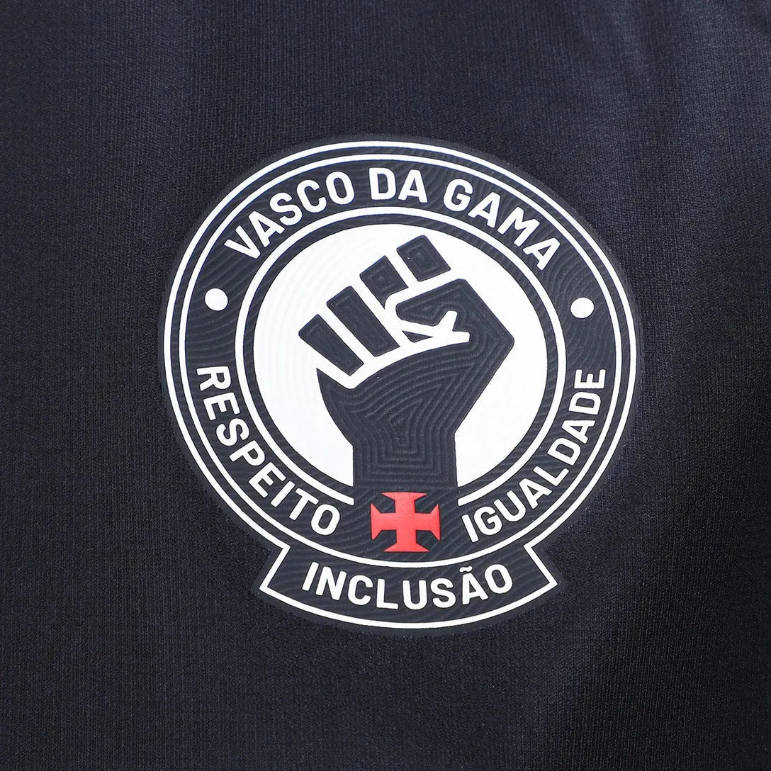 Camisa Feminina Kappa Vasco da Gama 2024/25 Aquecimento, Camisas de Futebol, PIQUE DE JOGADOR, FICHA TÉCNICA Composição: 100% PoliésterGênero: FemininoIndicada para: Jogo/CasualGênero: MasculinoEscudo: EmborrachadoOrigem: ImportadoManga: Curta-PIQUE DE JOGADOR