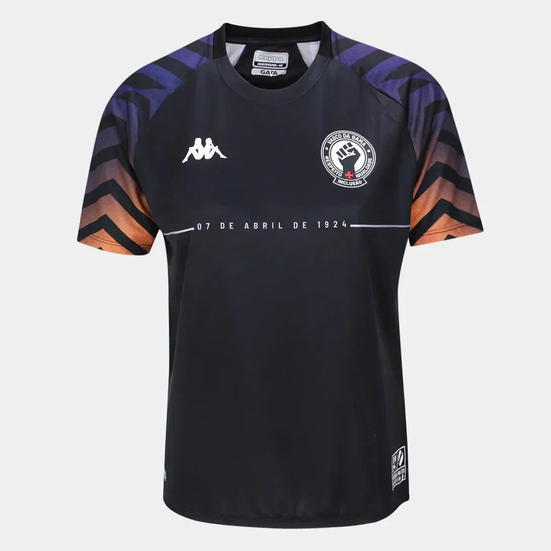 Camisa Feminina Kappa Vasco da Gama 2024/25 Aquecimento, Camisas de Futebol, PIQUE DE JOGADOR, FICHA TÉCNICA Composição: 100% PoliésterGênero: FemininoIndicada para: Jogo/CasualGênero: MasculinoEscudo: EmborrachadoOrigem: ImportadoManga: Curta-PIQUE DE JOGADOR