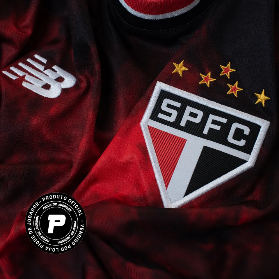 Camisa Feminina New Balance São Paulo 2024/25 III, Camisas de Futebol, PIQUE DE JOGADOR, FICHA TÉCNICA Composição: 100% PoliésterGênero: FemininoIndicada para: Jogo/CasualGênero: MasculinoEscudo: EmborrachadoOrigem: ImportadoManga: Curta-PIQUE DE JOGADOR