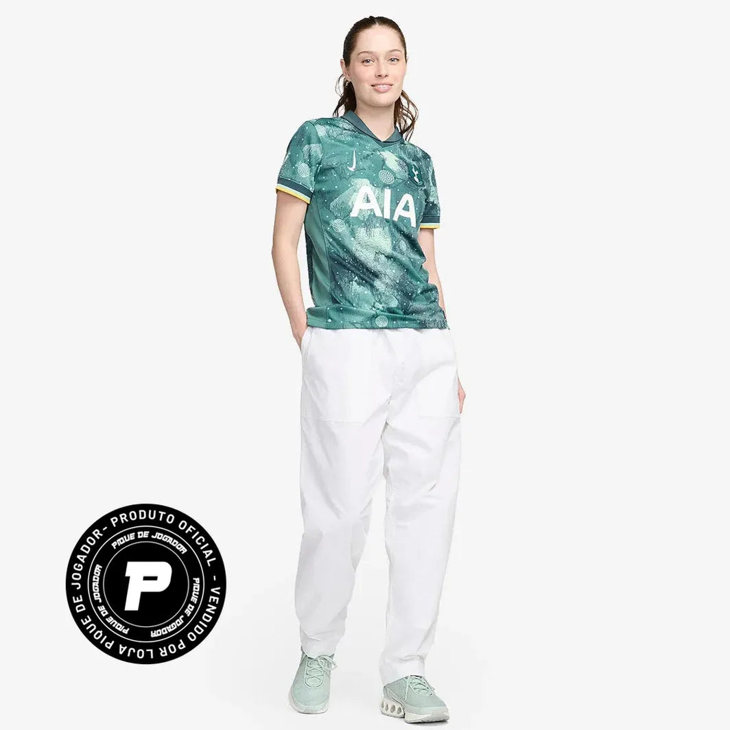 Camisa Feminina Nike Tottenham FC 2024/25 III, Camisas de Futebol, PIQUE DE JOGADOR, Composição: 100% PoliésterGênero: FemininaIndicada para: Jogo/CasualGênero: MasculinoEscudo: EmborrachadoOrigem: ImportadoManga: Curta-PIQUE DE JOGADOR