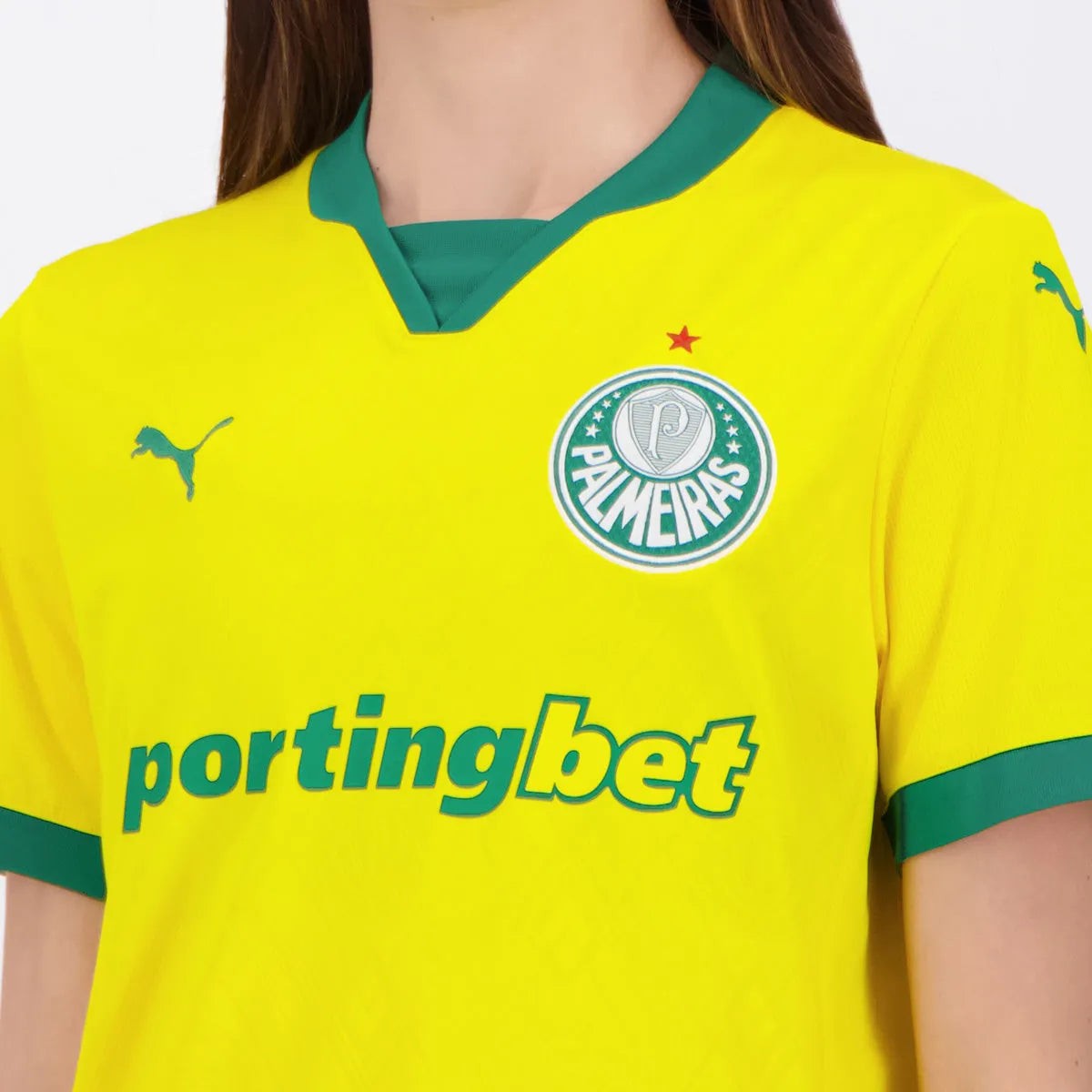 Camisa Feminina Puma Palmeiras 2025/26 Third, Camisas de Futebol, PIQUE DE JOGADOR, Descrição A Camisa Puma Palmeiras III 2025 apresenta design moderno e ousado, com detalhes que reforçam a identidade alviverde. Produzida em tecido leve e respirável, oferece conforto e liberdade de movimentos, ideal para torcedores demonstrarem paixão pelo Verdão. Informações Técnicas “Palmeiras, Meu Palmeiras” Desenvolvido pela Puma, o manto III do Palmeiras para 2025, traz como inspiração as cores utilizadas pelo clube no