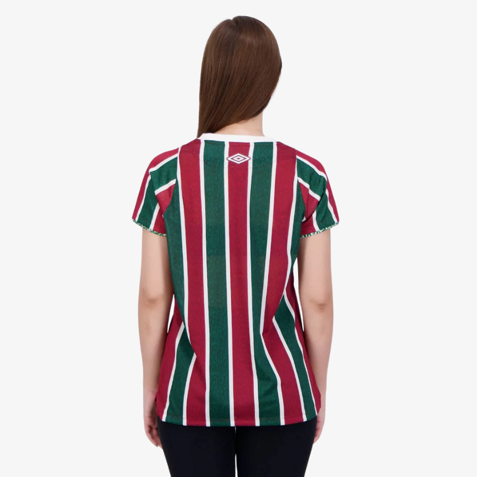 Camisa Feminina Umbro Fluminense 2024/25 I, Camisas de Futebol, PIQUE DE JOGADOR, FICHA TÉCNICA Composição: 100% PoliésterGênero: FemininoIndicada para: Jogo/CasualGênero: MasculinoEscudo: EmborrachadoOrigem: ImportadoManga: Curta-PIQUE DE JOGADOR