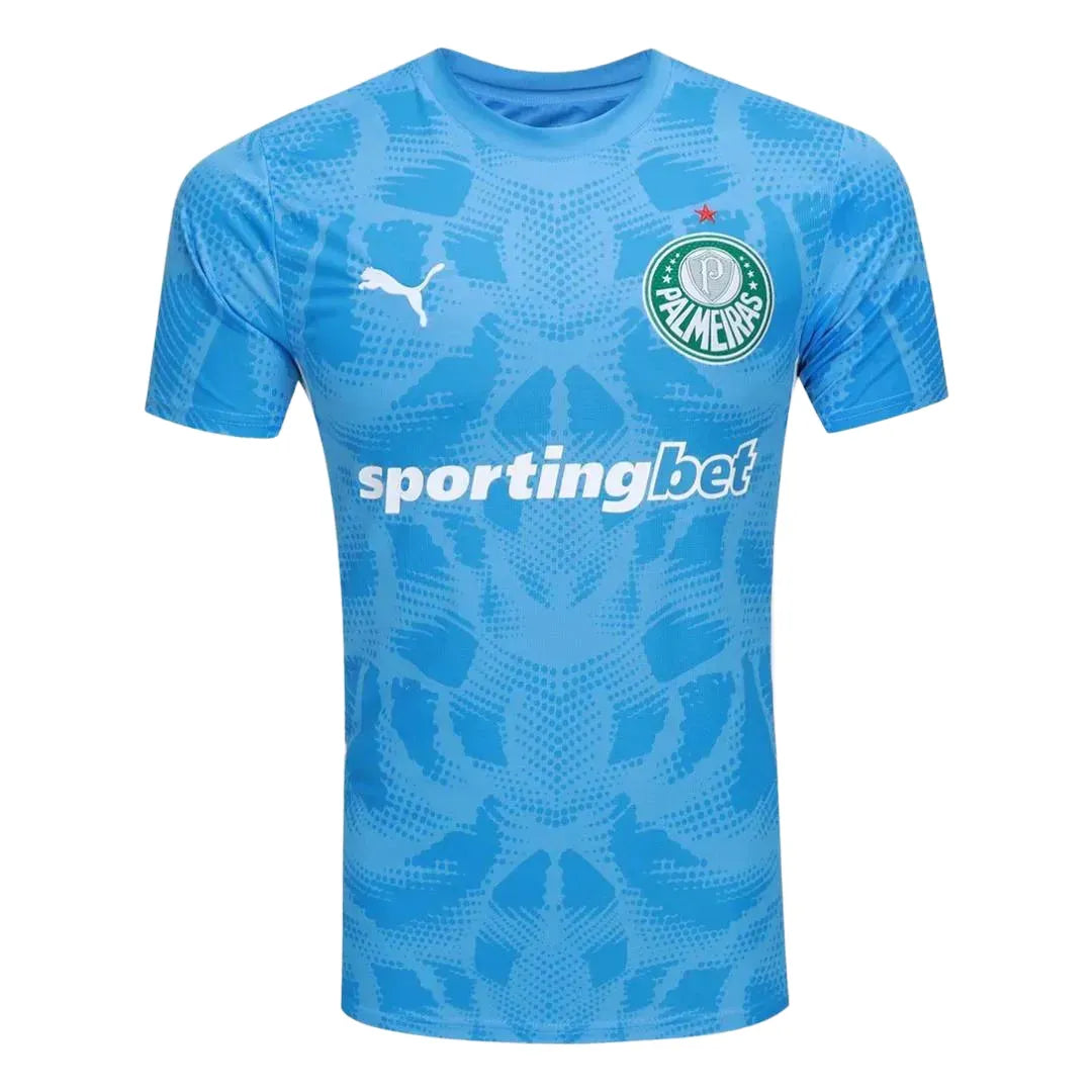 Camisa Goleiro Palmeiras 2025 I, Camisas de Futebol, PIQUE DE JOGADOR, A Camisa de Goleiro Palmeiras 2025 I – Torcedor traduz a imponência e a tradição do Verdão sob as traves. Com design moderno, grafismos exclusivos e caimento confortável, ela representa a alma alviverde em cada defesa. Desenvolvida pela PUMA com tecnologia dryCELL, garante conforto, respirabilidade e estilo dentro e fora de campo. Características e Benefícios Tecnologia dryCELL: absorve o suor e mantém o corpo seco Tecido leve e respiráv