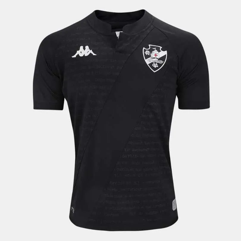 Camisa Kappa Vasco 24/25 Third Goleiro, Camisa Futebol, Kappa, Descrição do produto Respeito. Igualdade. Inclusão! A Camisa Vasco III 24/25 s/n° Kombat Jogador Kappa Feminina comemora 100 anos da Resposta Histórica. Em 1924, o clube se posicionava contra a discriminação no futebol, abrindo suas portas para todos, independentemente de raça ou classe social. Confeccionada em poliéster, a peça tem tecnologia Kombat Pro System, que garante respirabilidade, evitando a umidade do corpo. Predominantemente bege, a 