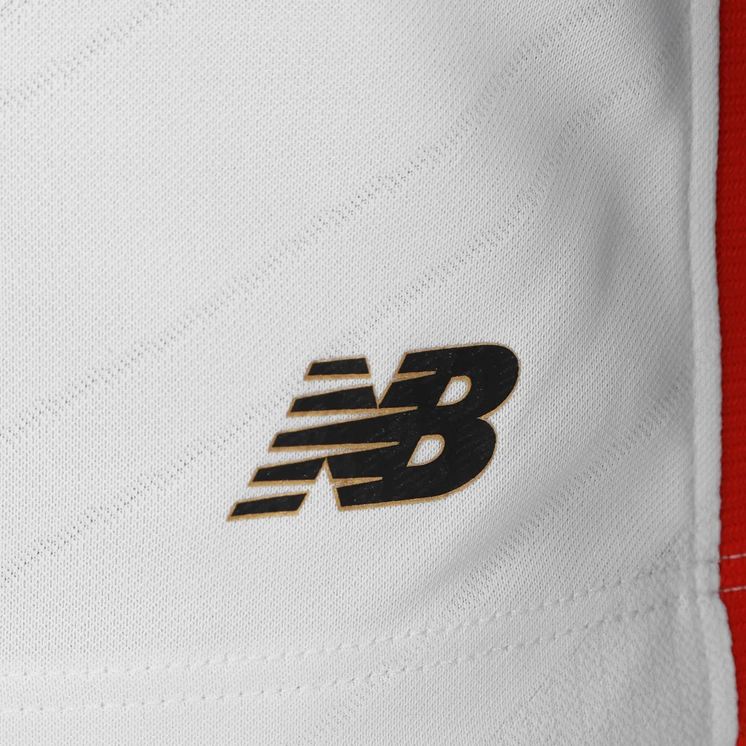 Camisa NB São Paulo Home 26/27 Jogador, camisa são paulo, PIQUE DE JOGADOR, Descrição do produto És o Primeiro! A Camisa São Paulo I 26/27 Jogador New Balance Masculina é um tributo ao pioneirismo inigualável do Tricolor. Indispensável na coleção dos torcedores que carregam o bordão "Dentre os grandes, és o Primeiro" no coração, esta camisa do São Paulo celebra a grandeza do clube, que é primeiro em tantas coisas na história. Com o tradicional design tricolor e escudo centralizado em destaque, esta camisa S