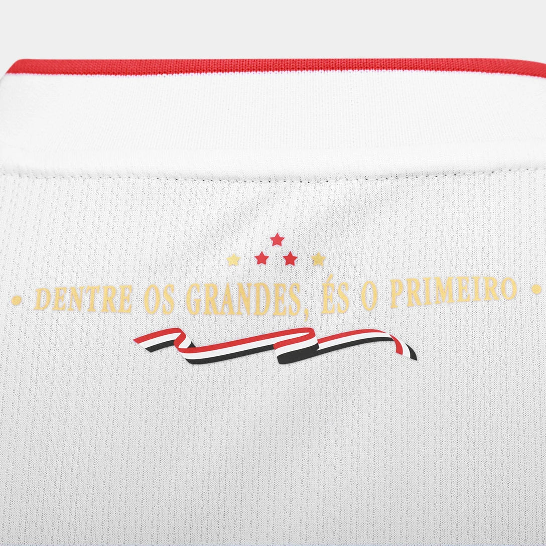 Camisa NB São Paulo Home 26/27 Jogador, camisa são paulo, PIQUE DE JOGADOR, Descrição do produto És o Primeiro! A Camisa São Paulo I 26/27 Jogador New Balance Masculina é um tributo ao pioneirismo inigualável do Tricolor. Indispensável na coleção dos torcedores que carregam o bordão "Dentre os grandes, és o Primeiro" no coração, esta camisa do São Paulo celebra a grandeza do clube, que é primeiro em tantas coisas na história. Com o tradicional design tricolor e escudo centralizado em destaque, esta camisa S