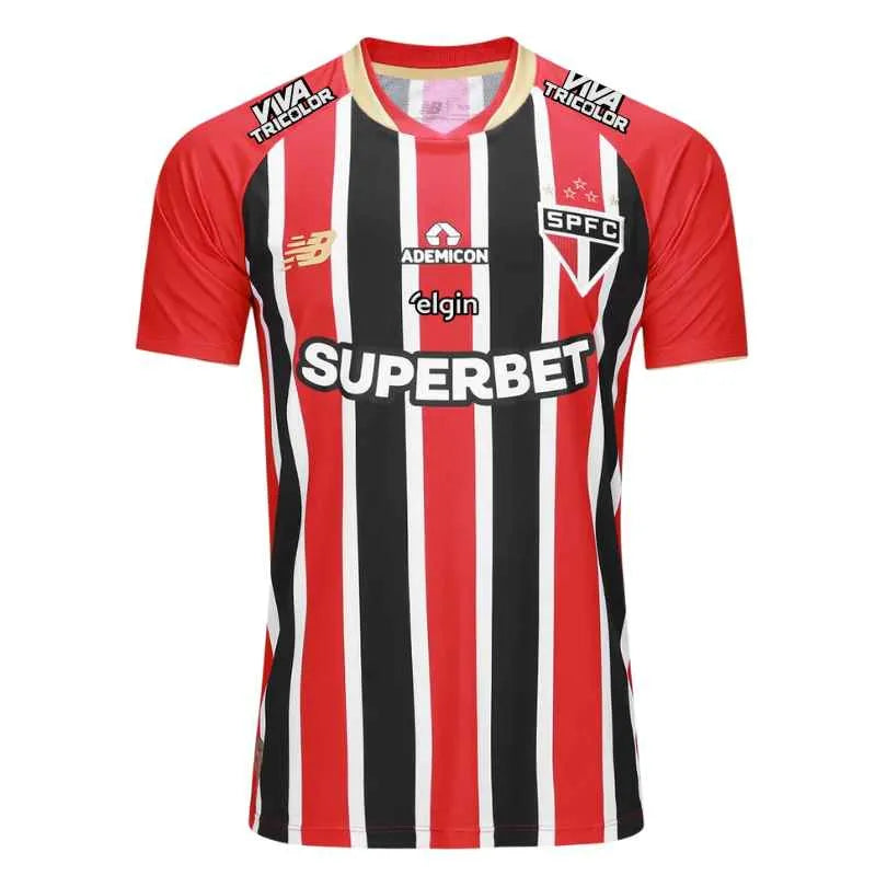 Camisa New Balance São Paulo 25/26 Away, Camisa Futebol, New Balance, Ficha do Produto TecnologiaNB Dry: Sistema que controla o excesso de umidade do corpo, garantindo a rápida secagem do suor durante os exercícios. Composição: 100% PoliésterMarca: New BalanceIndicada para: Jogo/CasualGênero: MasculinoEscudo: BordadoOrigem: ImportadoManga: Curta-PIQUE DE JOGADOR
