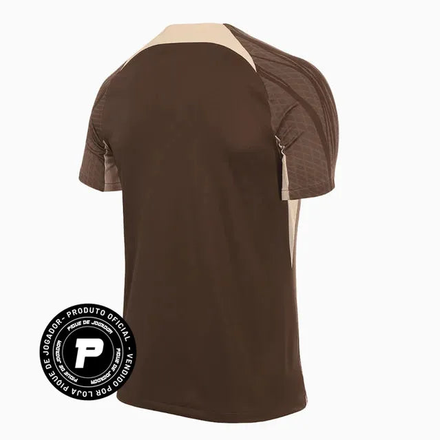 Camisa Nike Corinthians 24/25 Treino Academy, Camisa Futebol, Nike, Ficha do Produto TecnologiaDri-Fit: Sistema que controla o excesso de umidade do corpo, garantindo a rápida secagem do suor durante os exercícios. Composição: 100% PoliésterMarca: NikeIndicada para: Jogo/CasualGênero: MasculinoEscudo: BordadoOrigem: ImportadoManga: Curta-PIQUE DE JOGADOR
