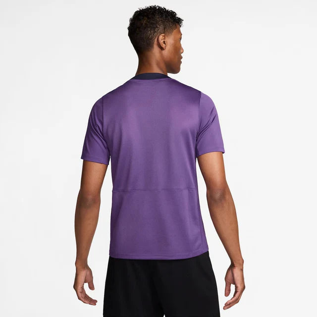 Camisa Nike Corinthians 25/26 Treino Academy, Camisa Futebol, Nike, Ficha do Produto TecnologiaDri-Fit: Sistema que controla o excesso de umidade do corpo, garantindo a rápida secagem do suor durante os exercícios. Composição: 100% PoliésterMarca: NikeIndicada para: Jogo/CasualGênero: MasculinoEscudo: BordadoOrigem: ImportadoManga: Curta-PIQUE DE JOGADOR