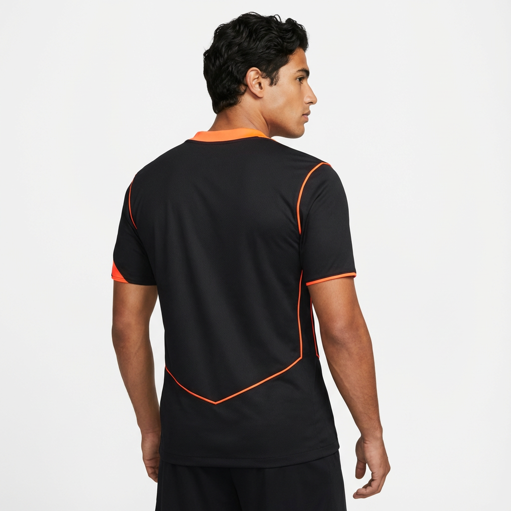 Camisa Nike Corinthians III 25/26, Camisa Futebol, Nike, Ficha do Produto Vista a história com a Camisa Corinthians III 25/26 s/n Torcedor Nike Masculina! Inspirada no emblemático estilo Total 90 da Nike de meados dos anos 2000, década que o Timão fez história conquistando o mundo pela primeira vez, esta terceira camisa do Corinthians é predominantemente preta com detalhes em laranja, combinando tradição e modernidade para os torcedores que buscam um visual estiloso e cheio de atitude. Confeccionada com mat