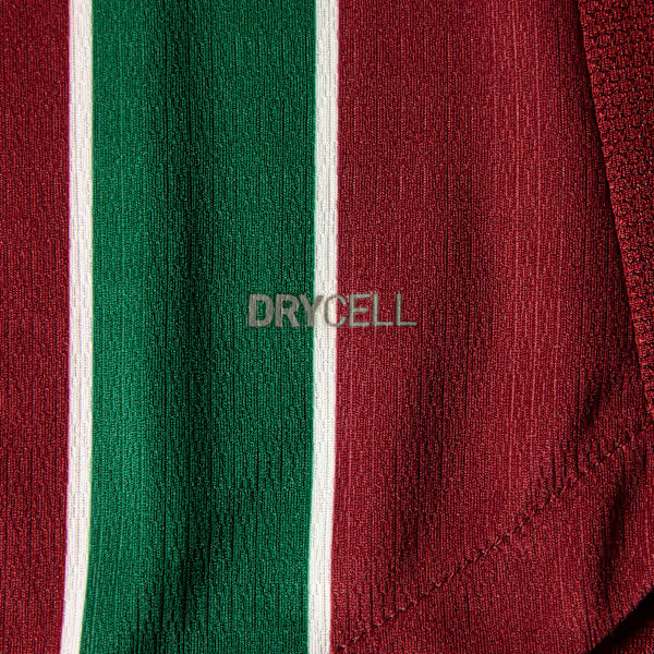 Camisa Puma Fluminense 2026/27 Home Jogador, camisa brasil, PIQUE DE JOGADOR, CARACTERÍSTICAS E BENEFÍCIOS Mesma camisa usada pelos seus ídolos, feita com combinação de tecidos tecnológicos de alta absorção e branding oficial do time. Produto com selo de autenticidade na camisa. dryCELL: Tecnologia de desempenho projetada para absorver a umidade do corpo, mantendo-o confortável e seco DETALHES Regular fit Estampa tricolor sublimada na frente, nas costas e nas mangas Gola V recortada e transpassada Manga cur