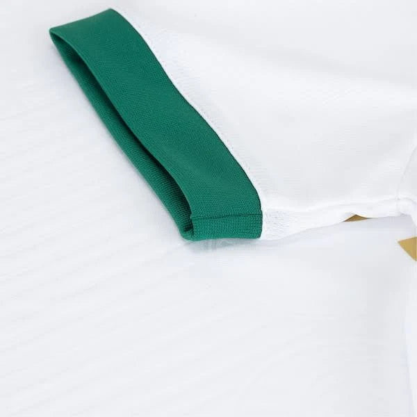 Camisa Puma Palmeiras 24/25 Away, Camisa Futebol, Puma, Ficha do Produto TecnologiaDryCell: Sistema que controla o excesso de umidade do corpo, garantindo a rápida secagem do suor durante os exercícios. Composição: 100% PoliésterMarca: PumaIndicada para: Jogo/CasualGênero: MasculinoEscudo: BordadoOrigem: ImportadoManga: Curta-PIQUE DE JOGADOR