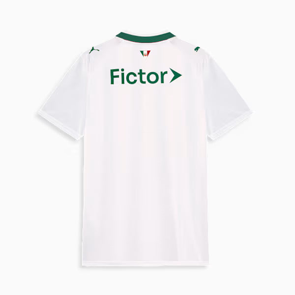 Camisa Puma Palmeiras 26/27 Away C/ Patrocínios, Camisas de Futebol, PIQUE DE JOGADOR, O novo uniforme resgata a origem do clube mais vitorioso, construindo uma ponte entre o passado e o presente partindo da estética do Velho Continente para o clima de esperança encontrado pelos imigrantes que desembarcaram no Brasil. Com detalhes em homenagem aos ítalo-brasileiros que fundaram o clube em 1914. DETALHES Regular fit Gola careca recortada em cor contrastante com listras na frente Manga curta Recortes laterais