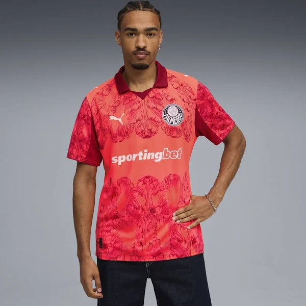 Camisa Puma Palmeiras X KidSuper 25/26 Goleiro, Camisa Futebol, Puma, Ficha do Produto TecnologiaDryCell: Sistema que controla o excesso de umidade do corpo, garantindo a rápida secagem do suor durante os exercícios. Composição: 100% PoliésterMarca: PumaIndicada para: Jogo/CasualGênero: MasculinoEscudo: BordadoOrigem: ImportadoManga: Curta-PIQUE DE JOGADOR