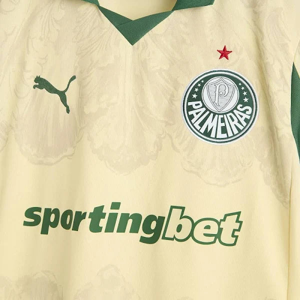 Camisa Puma Palmeiras X KidSuper 25/26, Camisa Futebol, Puma, Ficha do Produto TecnologiaDryCell: Sistema que controla o excesso de umidade do corpo, garantindo a rápida secagem do suor durante os exercícios. Composição: 100% PoliésterMarca: PumaIndicada para: Jogo/CasualGênero: MasculinoEscudo: BordadoOrigem: ImportadoManga: Curta-PIQUE DE JOGADOR