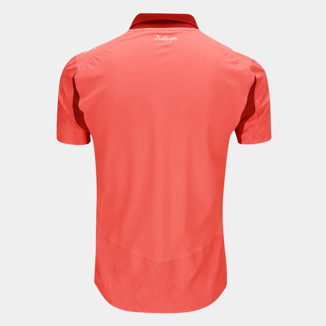 Camisa Puma Palmeiras x KidSuper 25/26 Jogador Goleiro, Camisas de Futebol, PIQUE DE JOGADOR, O novo manto do Palmeiras 2025/26 é mais que uma camisa.É um tributo à tradição, ao respeito e à grandeza da Sociedade Esportiva Palmeiras.Com um tom de verde clássico, detalhes em branco puro e a estrela do Mundial brilhando no peito, a nova camisa resgata as raízes do Verdão com elegância, leveza e aquele peso que só quem é Palestra entende. Inspirada nos uniformes históricos que marcaram gerações, a peça traz gr