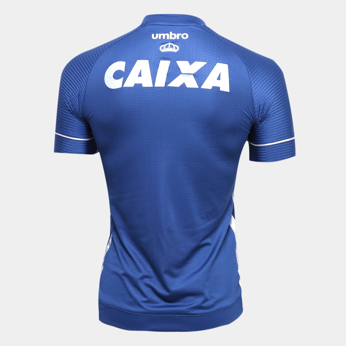 Camisa Retrô Umbro Cruzeiro 17/18 Third, Camisa Futebol, Umbro, Ficha do Produto TecnologiaAeroReady: Sistema que controla o excesso de umidade do corpo, garantindo a rápida secagem do suor durante os exercícios. Composição: 100% PoliésterMarca: AdidasIndicada para: Jogo/CasualGênero: MasculinoEscudo: EmborrachadoOrigem: ImportadoManga: Curta-PIQUE DE JOGADOR