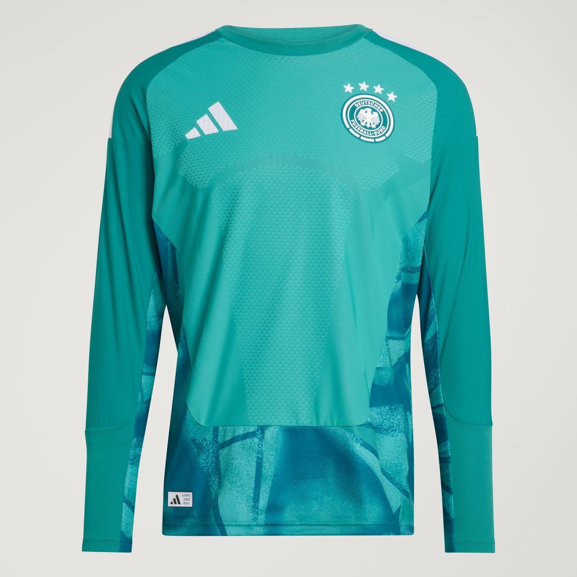 Camisa Goleiro Manga Longa Alemanha 26/27 Home Jogador, Camisas de Futebol, PIQUE DE JOGADOR, A camisa do seu time favorito agora disponível em nossa loja! Confeccionadas com tecido de poliéster de alta qualidade e uma tecnologia respirável de ponta, nossas camisas são uma fusão perfeita de conforto, resistência e frescor duradouro. Sinta-se envolvido(a) em luxo enquanto apoia o seu time, seja nas vibrantes arquibancadas ou no calor da competição nas quadras. O design exclusivo e as cores vibrantes destacam
