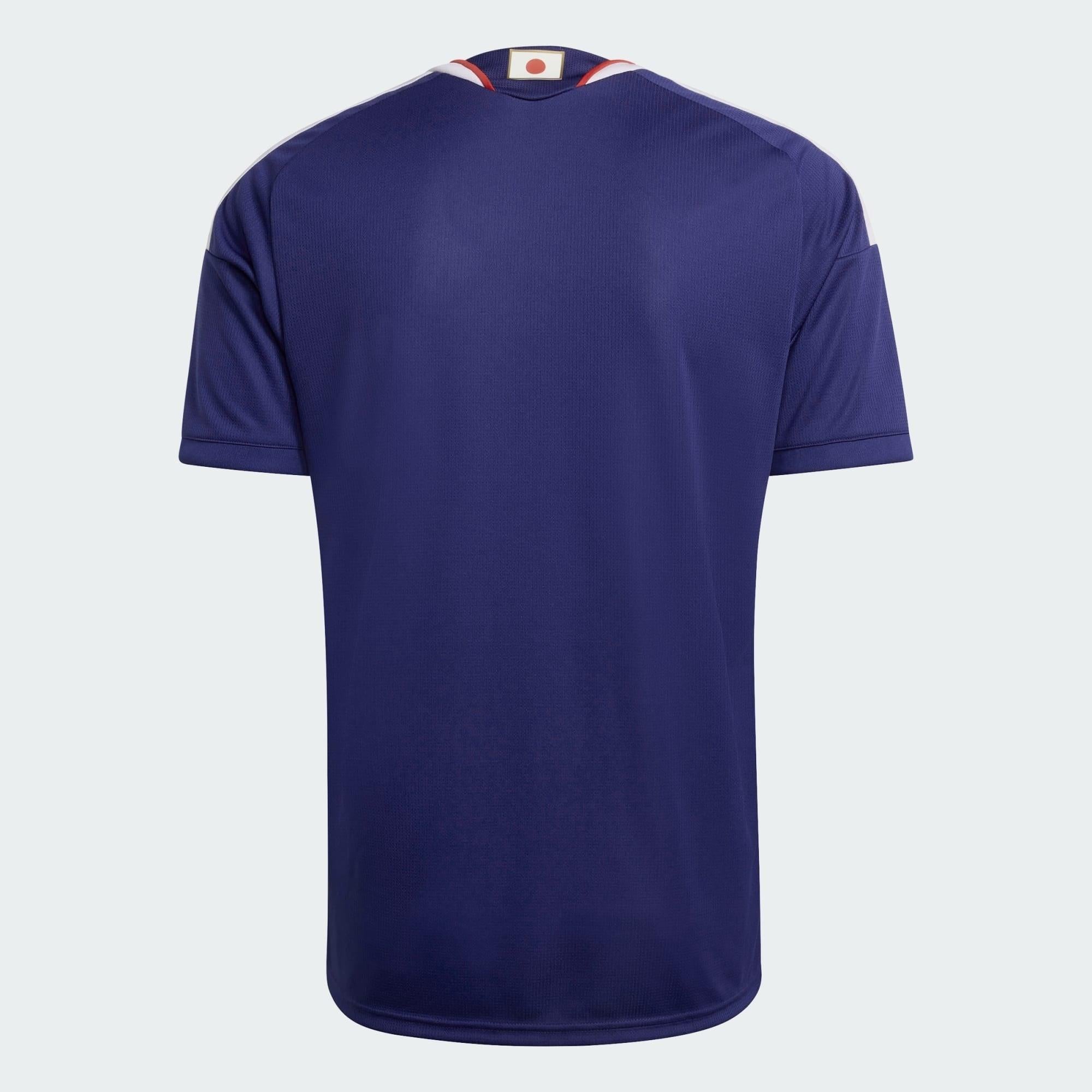 Camisa Japão 26/27 Home, , PIQUE DE JOGADOR, A camisa do seu time favorito agora disponível em nossa loja! Confeccionadas com tecido de poliéster de alta qualidade e uma tecnologia respirável de ponta, nossas camisas são uma fusão perfeita de conforto, resistência e frescor duradouro. Sinta-se envolvido(a) em luxo enquanto apoia o seu time, seja nas vibrantes arquibancadas ou no calor da competição nas quadras. O design exclusivo e as cores vibrantes destacam-se, tornando esta camisa um ícone de estilo para