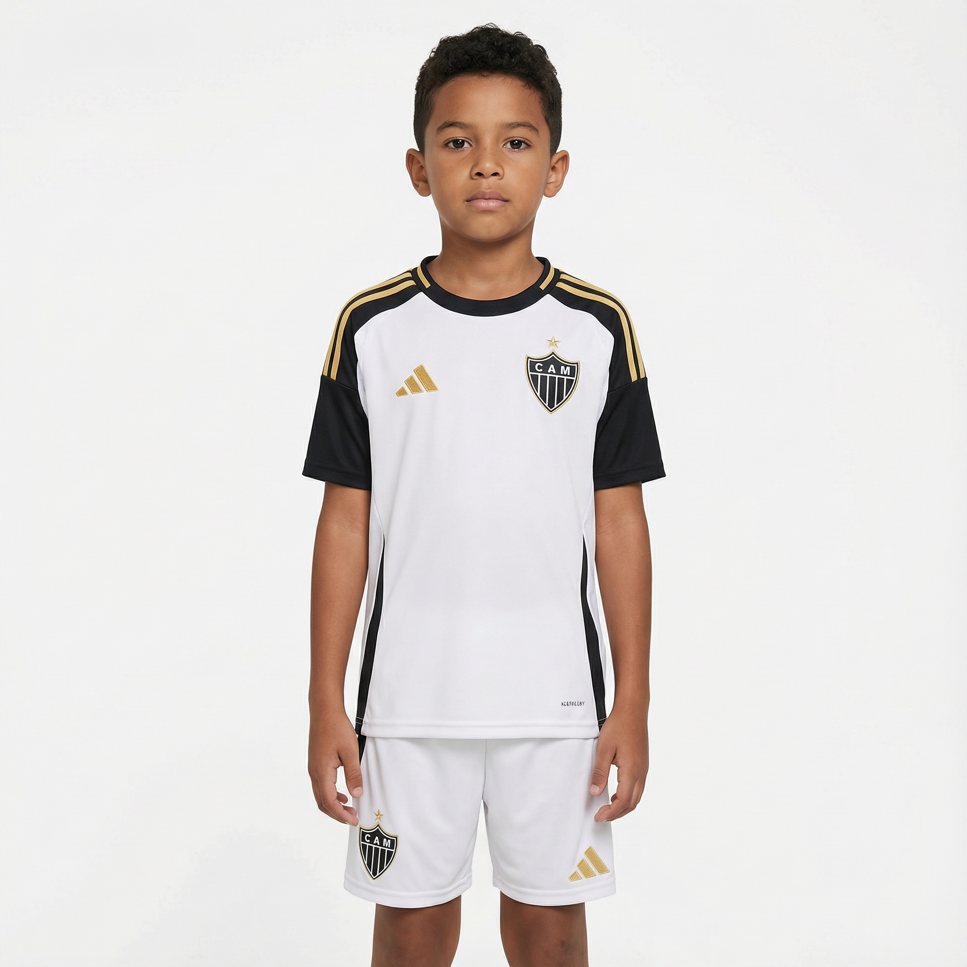 Conjunto Infantil Adidas Atlético Mineiro 25/26 II, Camisa Futebol, Adidas, Ficha do Produto TecnologiaAeroReady: Sistema que controla o excesso de umidade do corpo, garantindo a rápida secagem do suor durante os exercícios. Composição: 100% PoliésterMarca: AdidasIndicada para: TreinoGênero: MasculinoEscudo: BordadoOrigem: ImportadoManga: Longa-PIQUE DE JOGADOR