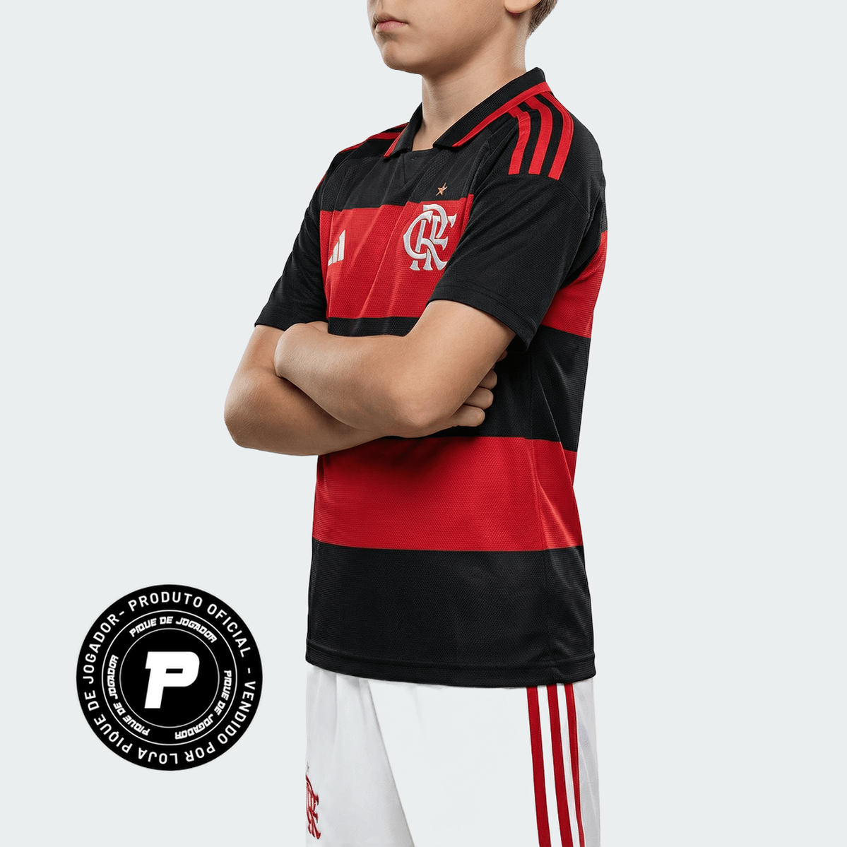 Conjunto Infantil Adidas Flamengo 26/27 I, Camisa Futebol, Adidas, VISTA O MANTO! Conheça a Camisa I CR Flamengo 26, uma mistura de tradição no futebol e inovação adidas. Criada para aqueles que vivem e respiram o esporte, esta é mais do que apenas uma camisa - é um símbolo de herança e paixão.Refrescante. Seca. Pronta. A tecnologia Climacool absorve e dispersa o suor para um desempenho sem distrações, permitindo que você se concentre no jogo. Adornada com o escudo costurado do clube, esta camisa é um teste