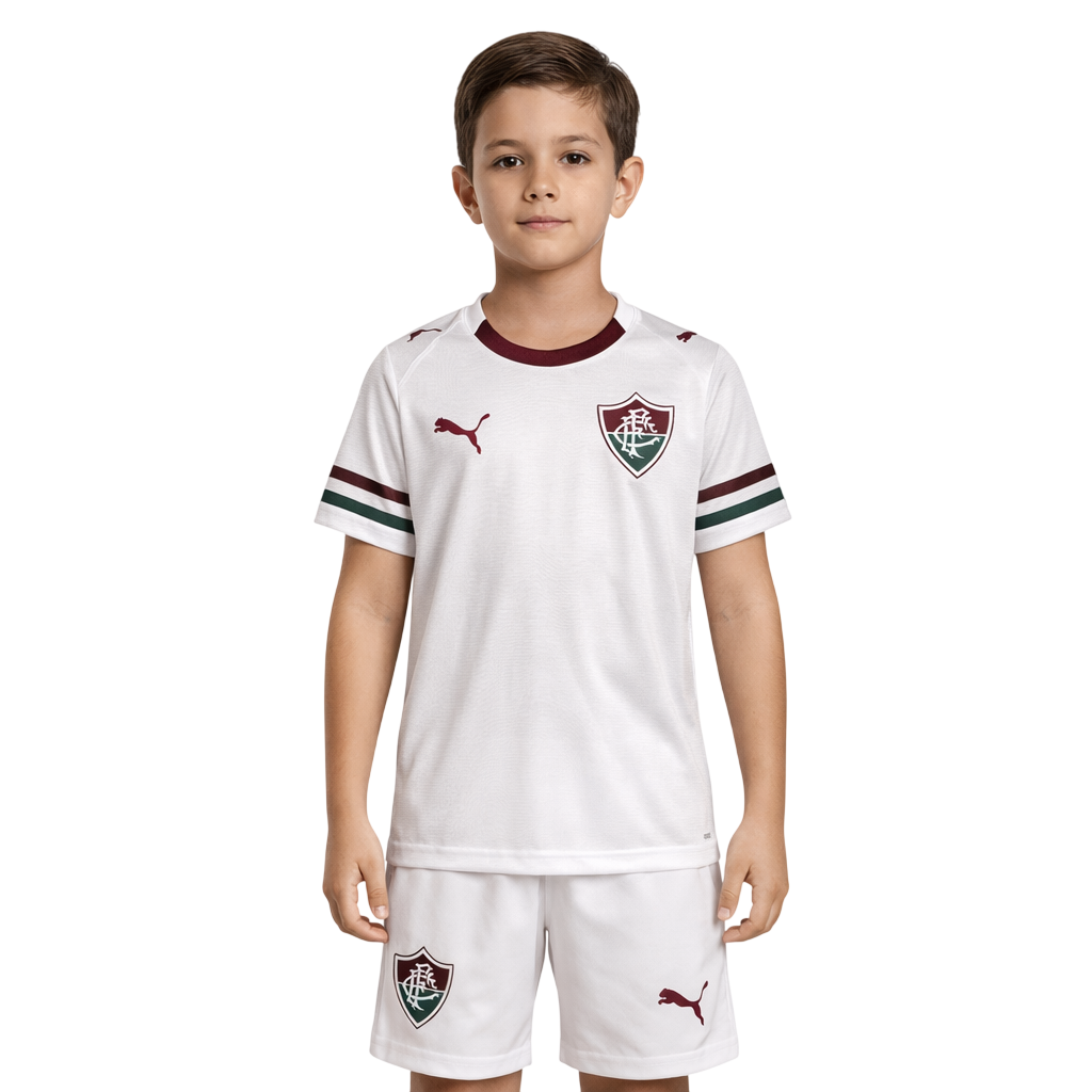 Conjunto Infantil Puma Fluminense 2026/27 Away, Camisas de Futebol, PIQUE DE JOGADOR, SOBRE O PRODUTO Mais do que um uniforme, é uma camisa sagrada que protege e impulsiona jogadores e torcida, exaltando a fé inabalável da torcida. Cada detalhe carrega o sentimento tricolor, mostrando que vai além da paixão: é devoção. CARACTERÍSTICAS E BENEFÍCIOS dryCELL: Tecnologia de desempenho projetada para absorver a umidade do corpo, mantendo-o confortável e seco DETALHES Regular fit Gola careca recortada Detalhe tri