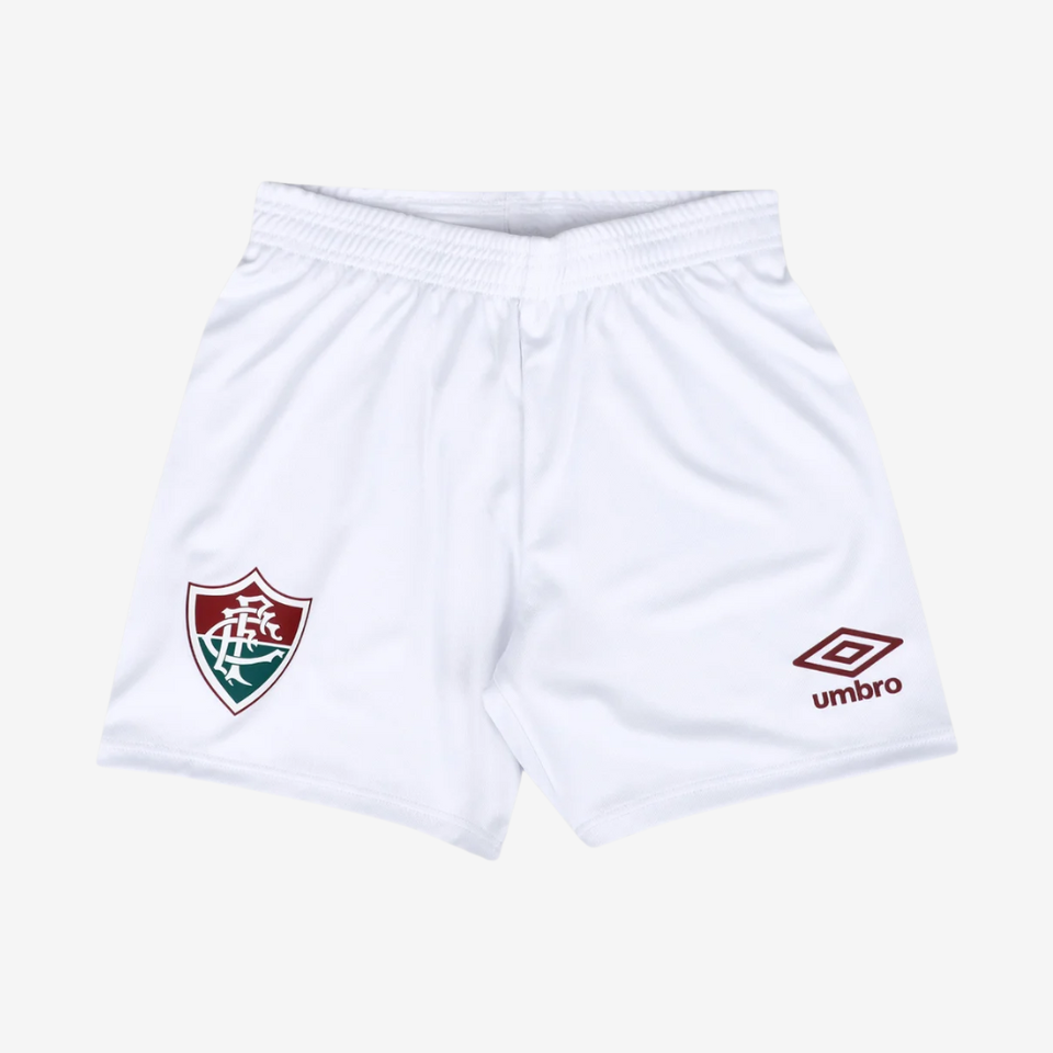 Conjunto Infantil Umbro Fluminense 2025/26 I, Camisas de Futebol, PIQUE DE JOGADOR, CONJUNTO INFANTIL UMBRO FLUMINENSE 2025/26 I O Conjunto Infantil Umbro Fluminense 2025/26 I é a escolha perfeita para os pequenos tricolores que já crescem com o coração verde, branco e grená. Com design fiel ao uniforme principal da temporada, o kit inclui camisa e short com acabamento impecável e conforto ideal para o dia a dia ou para jogar bola. Produzido com tecido leve e respirável, o conjunto garante liberdade de movi
