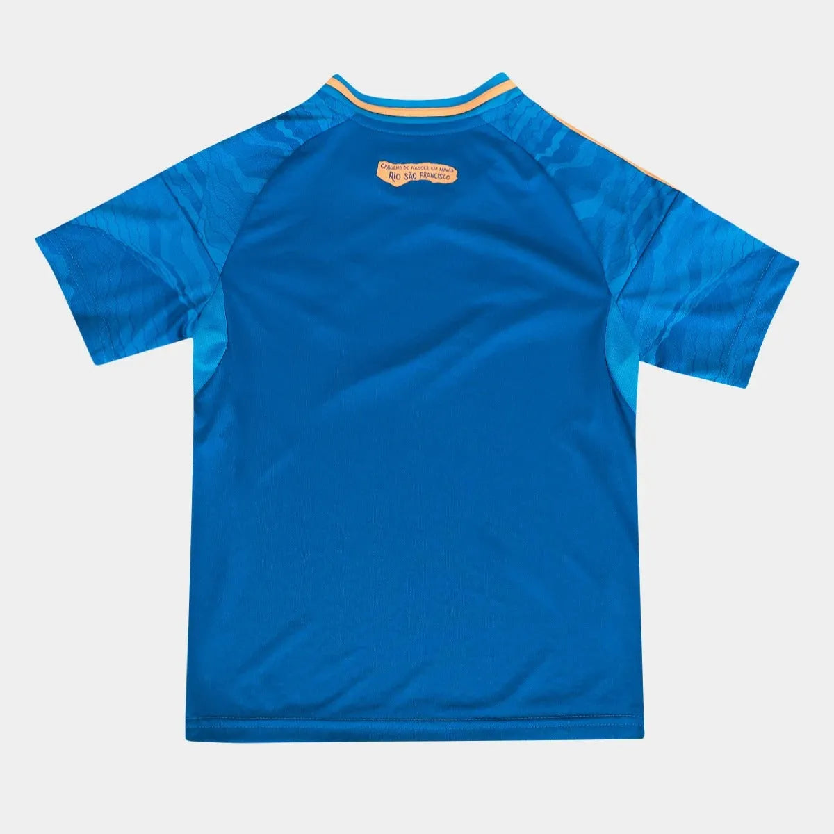Conjunto Infantil adidas Cruzeiro 2025/26 III, Camisas de Futebol, PIQUE DE JOGADOR, O Conjunto Infantil Adidas Cruzeiro 2025/26 I é perfeito para os pequenos torcedores da Raposa. Inspirado no uniforme titular do clube, combina a tradicional camisa azul com o short branco em um design moderno e confortável. Produzido com a tecnologia AEROREADY, oferece respirabilidade e bem-estar em todos os momentos do dia. Informações Técnicas Marca: Adidas Gênero: Infantil Modelagem: Padrão Gola: Redonda canelada Tecnol
