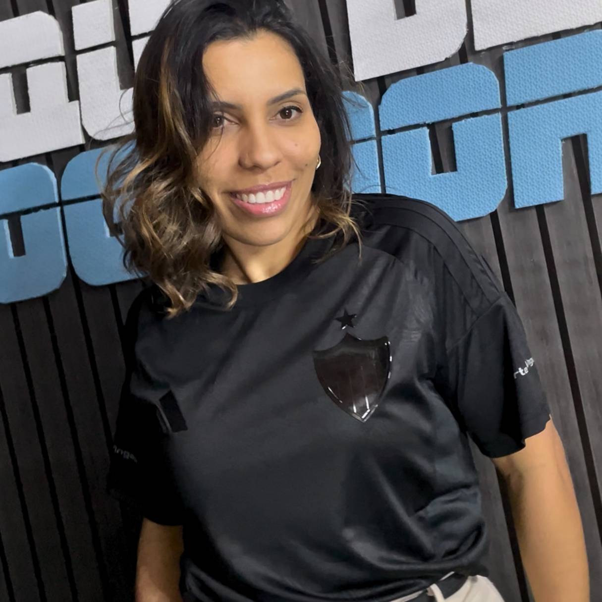 Camisa Feminina Adidas Atlético Mineiro 25/26 All Black C/ Patrocínios