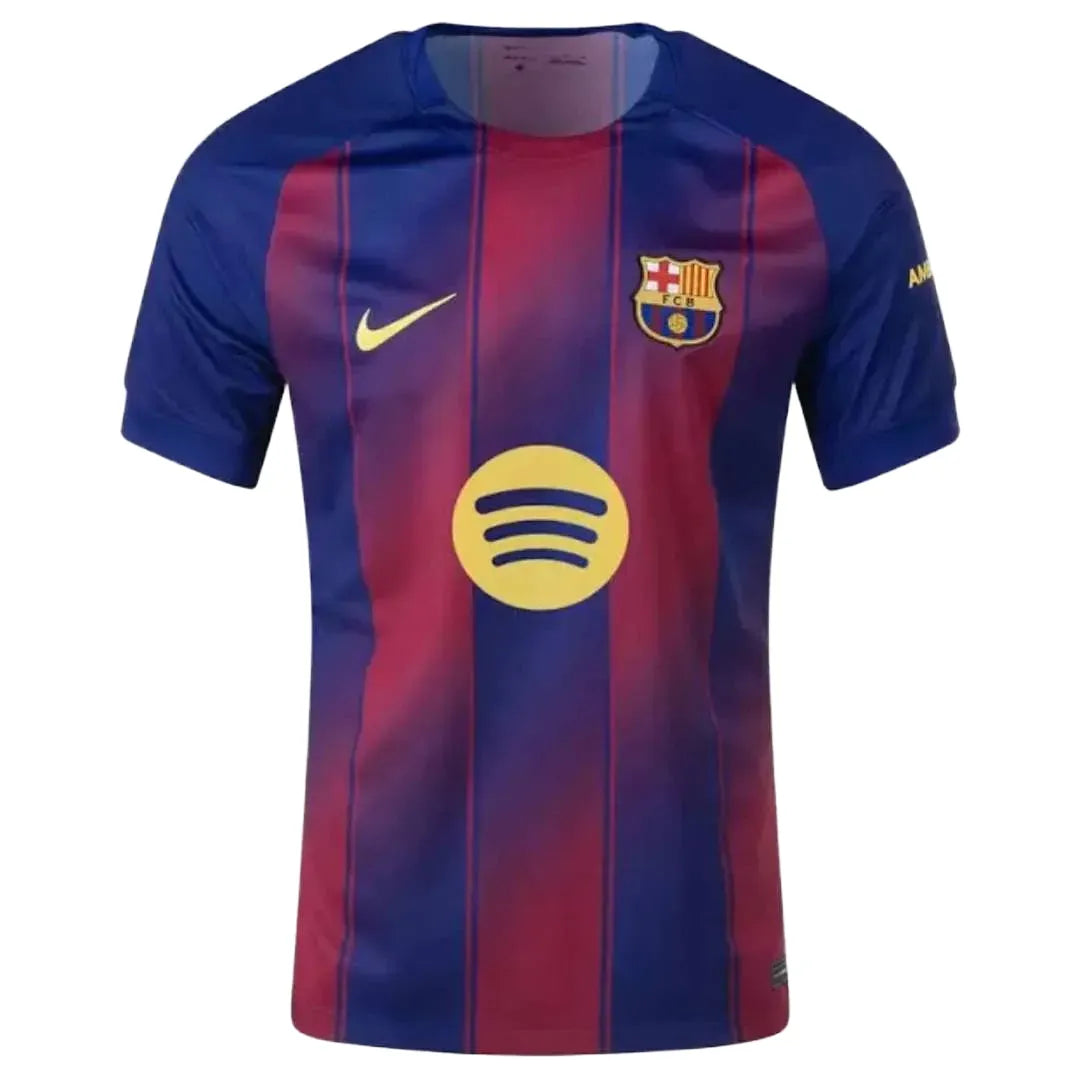 Camisa Nike Barcelona 25/26 Home, Camisa Futebol, Nike, Ficha do Produto TecnologiaDri-Fit: Sistema que controla o excesso de umidade do corpo, garantindo a rápida secagem do suor durante os exercícios. Composição: 100% PoliésterMarca: NikeIndicada para: Jogo/CasualGênero: MasculinoEscudo: BordadoOrigem: ImportadoManga: Curta-PIQUE DE JOGADOR