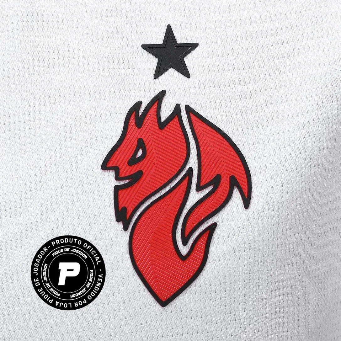 Camisa Puma Milan 25/26 Away, Camisa Futebol, Puma, Ficha do Produto TecnologiaDryCell: Sistema que controla o excesso de umidade do corpo, garantindo a rápida secagem do suor durante os exercícios. Composição: 100% PoliésterMarca: PumaIndicada para: Jogo/CasualGênero: MasculinoEscudo: BordadoOrigem: ImportadoManga: Curta-PIQUE DE JOGADOR